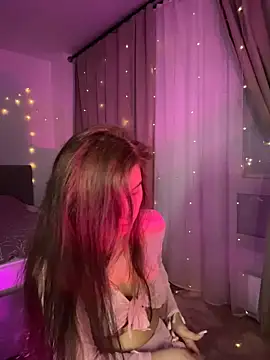 Snapshot of Anna_Elfii chatting on June 3, 8:03 pm Anna Elfii online show from June 3, 8:03 pm
