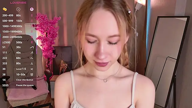 lil monikaa online show from February 9, 2:10 pm