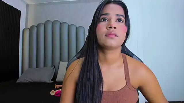 Shirleytaylor- online show from March 30, 11:11 am