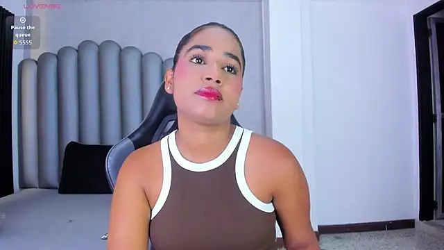 Snapshot of Shirleytaylor- chatting on May 8, 11:37 am Shirleytaylor- online show from May 8, 11:37 am