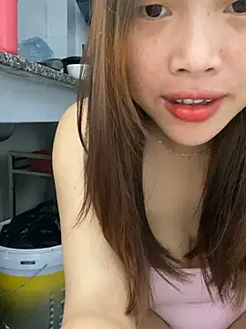 Emxinhka1 online show from July 17, 3:46 am