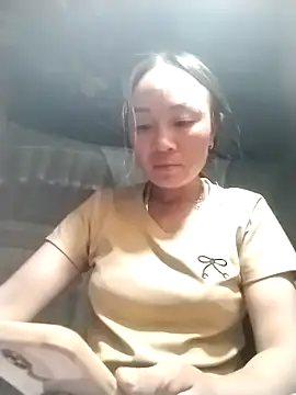 Snapshot of Neoone_1 chatting on May 11, 2:45 pm Neoone 1 online show from May 11, 2:45 pm