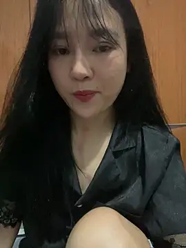 Snapshot of hotgirl-sexy chatting on May 17, 3:08 pm hotgirl-sexy online show from May 17, 3:08 pm