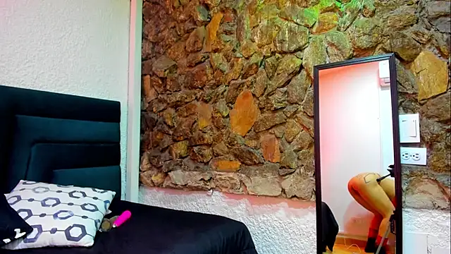 Dahliablack online show from March 6, 12:56 pm