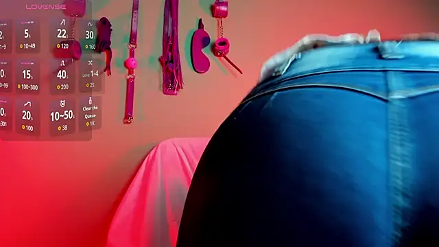 hazz smith  online show from March 10, 5:07 pm