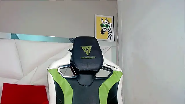 Liarr  online show from April 11, 8:24 pm