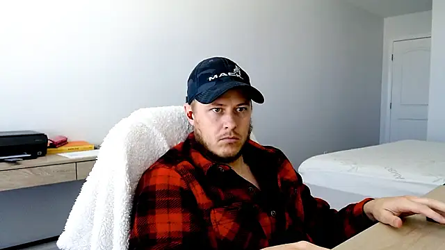 69MAV69 online show from March 12, 2:56 pm