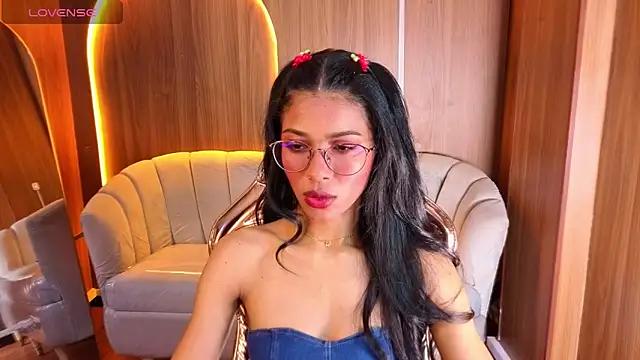 Alina b  online show from April 16, 8:09 pm