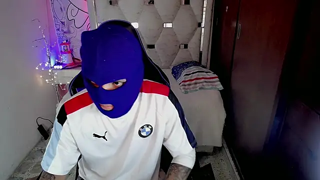 Black diamondd  online show from April 22, 3:24 pm