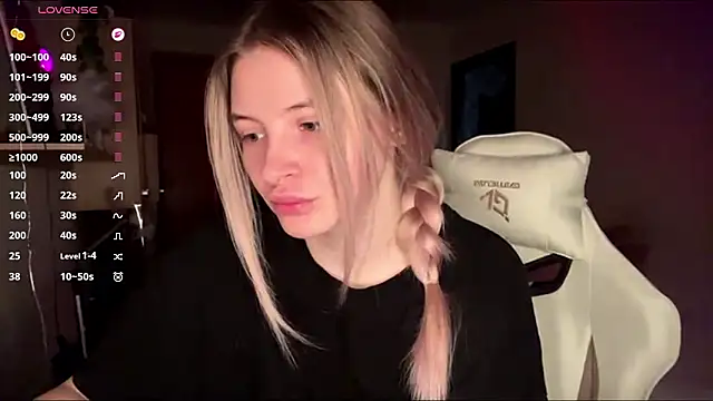 VibeVi online show from March 8, 7:12 am