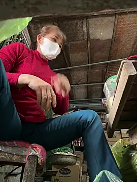 YANINA120 online show from February 16, 3:35 am