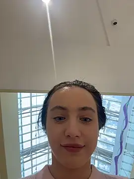 MiaTee online show from February 15, 7:51 am