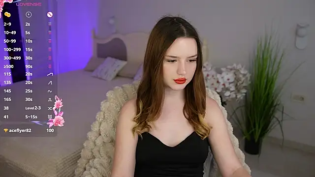 Milana Moons online show from July 17, 10:55 am