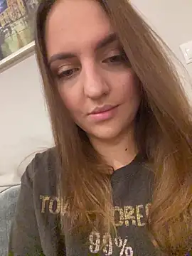 AliceDesmee online show from February 23, 5:10 pm