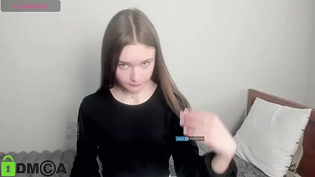 Elina X online show from May 7, 1:05 pm