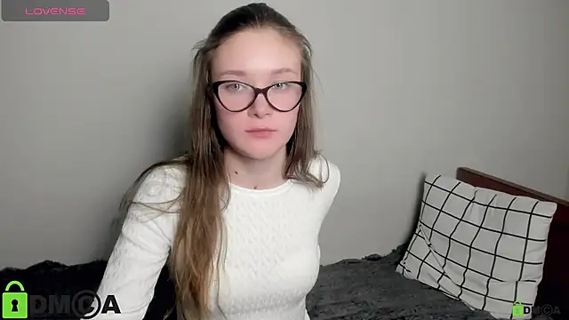 Elina X online show from May 11, 4:15 pm