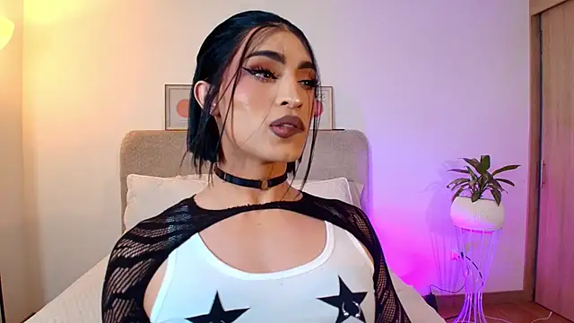 Snapshot of KarolPortellaa chatting on June 14, 9:50 pm KarolPortellaa online show from June 14, 9:50 pm