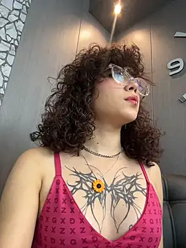 luci butterfly online show from February 4, 8:25 pm