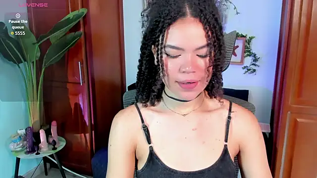 Monic Bellucci online show from March 5, 3:08 pm