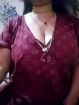 PARI51 online show from March 31, 8:20 pm