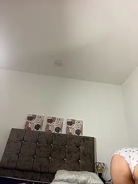 Annie bonnie  online show from May 29, 11:41 am