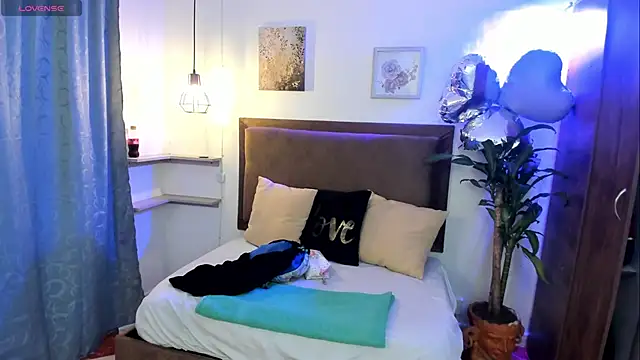 sofy bonnet online show from February 16, 11:39 am