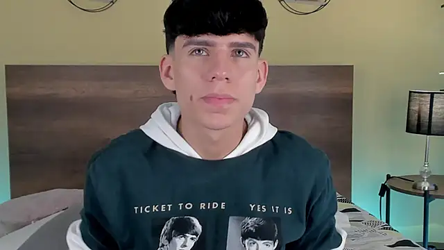 Angel eros  online show from February 13, 5:25 am