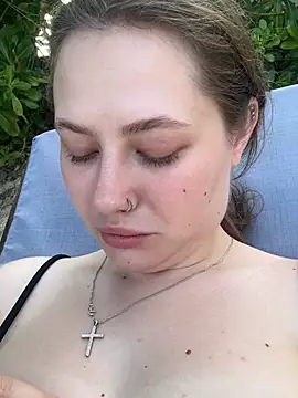 AsynaYuuki online show from February 7, 7:56 am