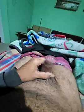 Snapshot of ItsBull88 chatting on February 21, 8:43 pm ItsBull88 online show from February 21, 8:43 pm