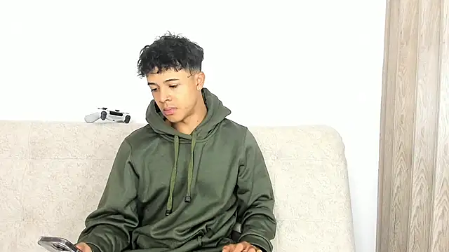  Alex Colton online show from February 20, 10:21 pm