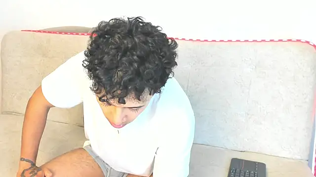  Alex Colton online show from April 21, 2:51 am