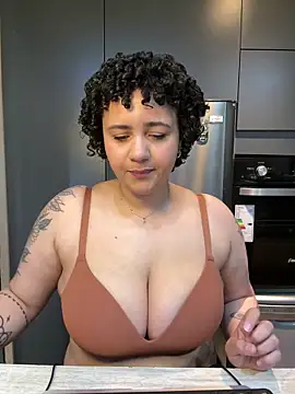 BabyChanntal online show from February 19, 12:56 pm