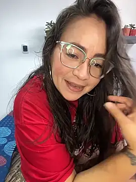 alisbloom online show from February 6, 6:00 pm