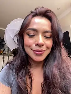 foxxy lover online show from February 28, 7:15 pm