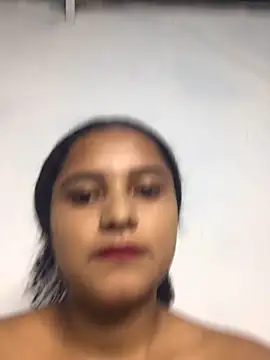 LiaRose- online show from April 29, 8:15 pm