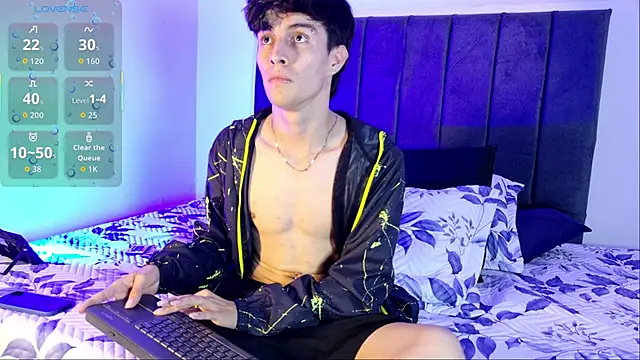 axxxel twink online show from June 8, 3:07 am