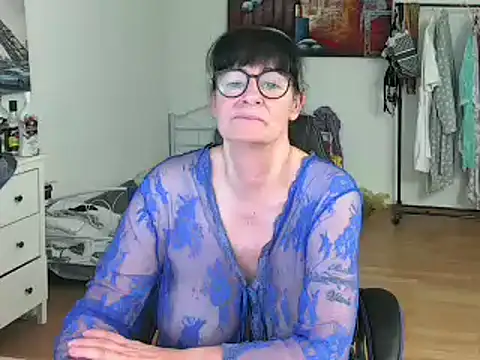 Sylly online show from March 9, 11:25 am