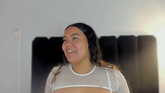 Amaranoir- online show from April 12, 3:22 am