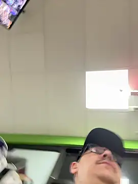 Skizm1986 online show from March 9, 4:27 am