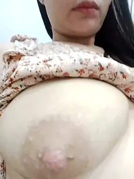 Snapshot of Baby-ladyass2026 chatting on March 7, 3:25 am Baby-ladyass2026 online show from March 7, 3:25 am