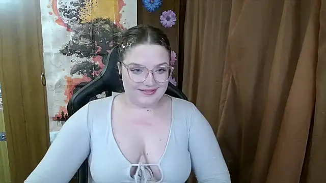 Teasing Dora online show from April 19, 5:45 pm