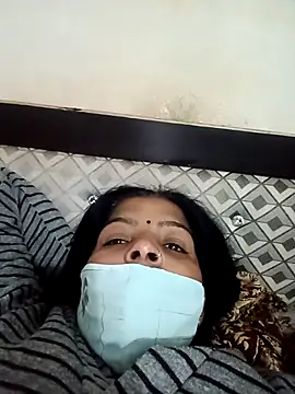 Snapshot of punamji_sexe chatting on February 2, 2:43 am punamji sexe online show from February 2, 2:43 am