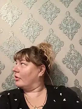 KristinaLowq online show from April 4, 4:04 pm