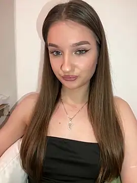 Green eyes lady online show from February 22, 5:22 pm