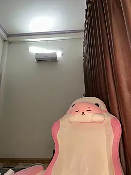 wang1472581 online show from February 9, 9:24 am