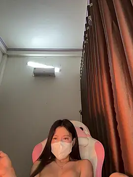 wang1472581 online show from March 7, 10:01 am