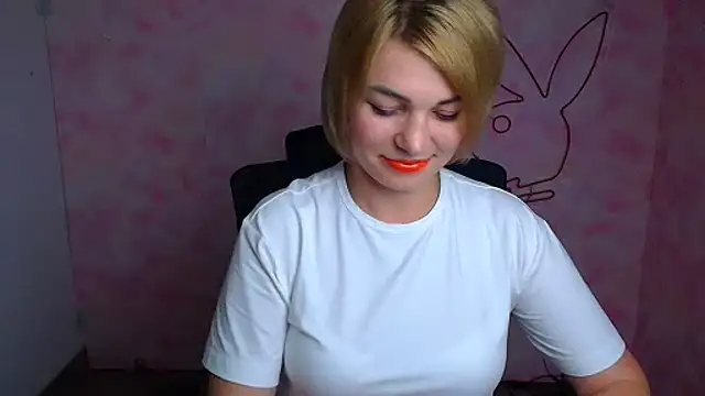CuttieEmma online show from July 7, 11:47 am