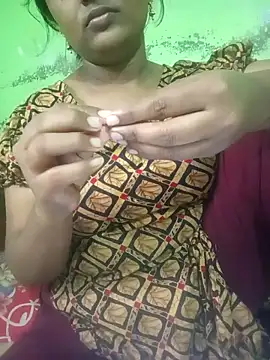 Romantic-Couple999 online show from March 20, 9:36 am