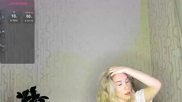 Elysia kiss online show from February 15, 5:04 am