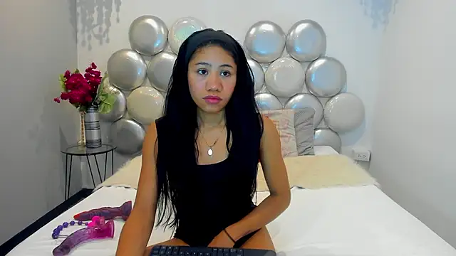 Lara pons online show from March 17, 1:58 pm